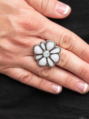 Paparazzi Jewelry Accessories - Meadow Mystique - White Ring - Vintage